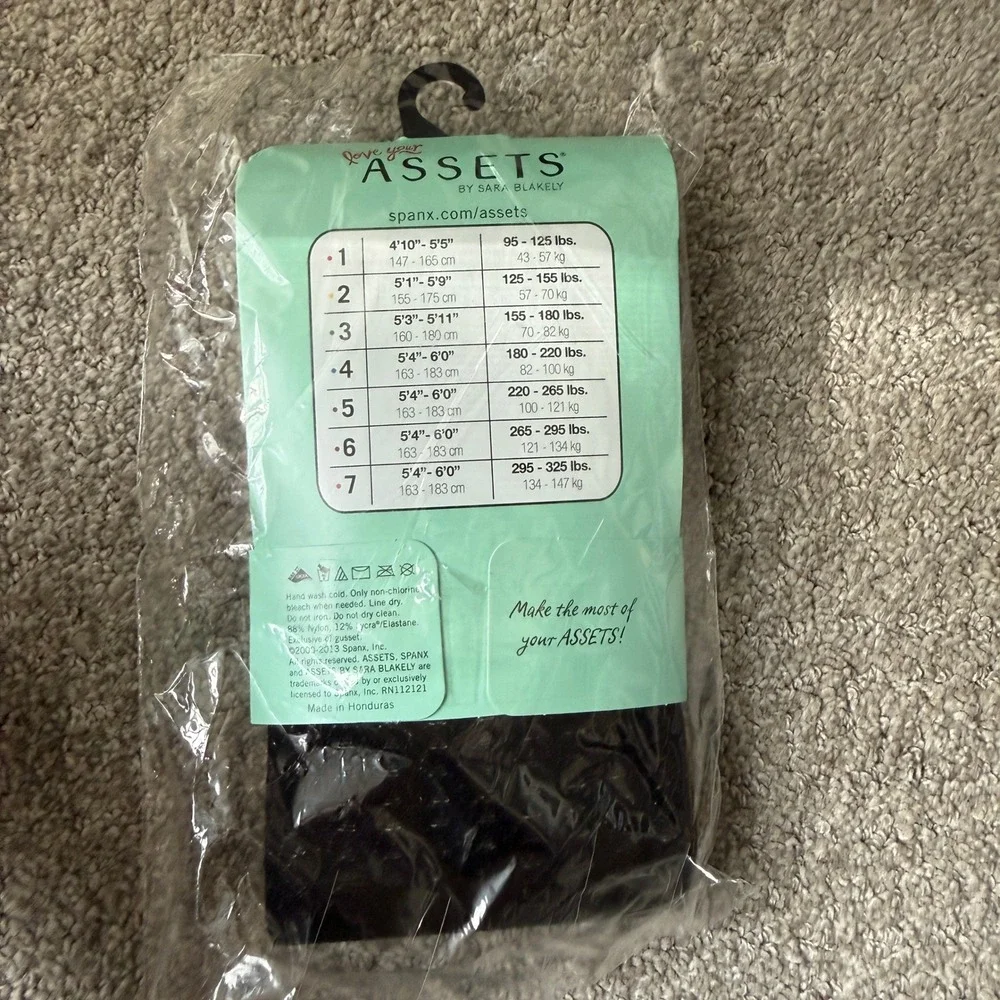 NWT Love Your Assets Sara Blakely Shaping Tights Textured Wish Bone Black Size 1